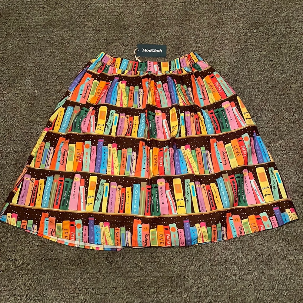 ModCloth library books colorful print Skirt medium